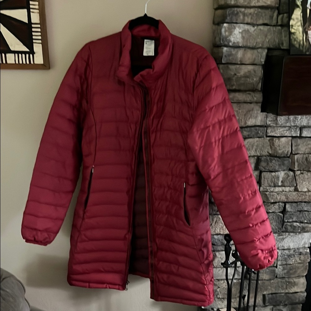 Patagonia Women's Puffer Jacket - Red